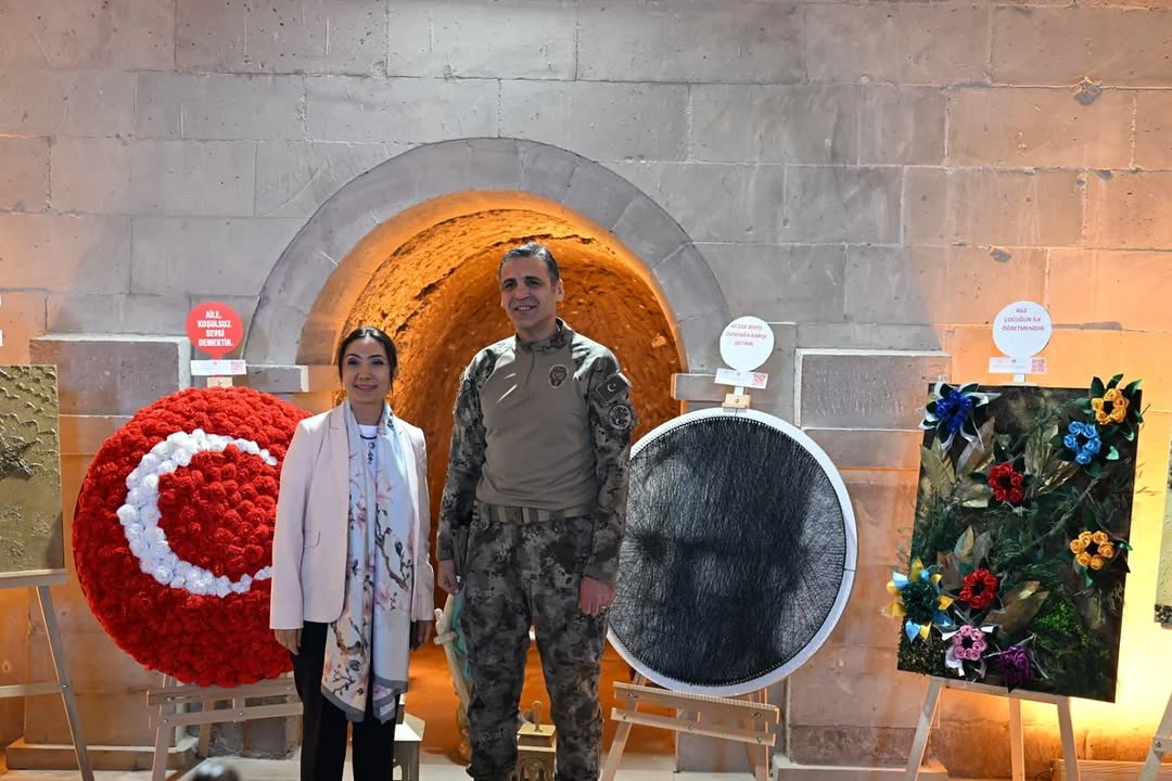 Kayseri'de Anka İleri Dönüşüm Sanat Sergisi Açıldı