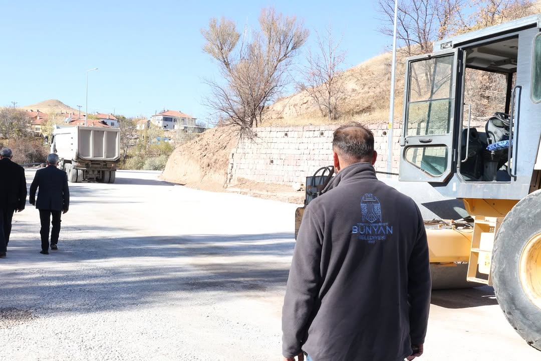 Bünyan'da Değirmen Restoran Çevresinde Asfalt Çalışması Başladı