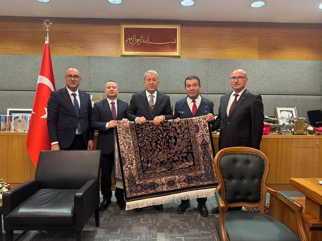 Bünyan Belediyesi'nden Ankara'da TBMM'de Hulusi Akar'a Ziyaret