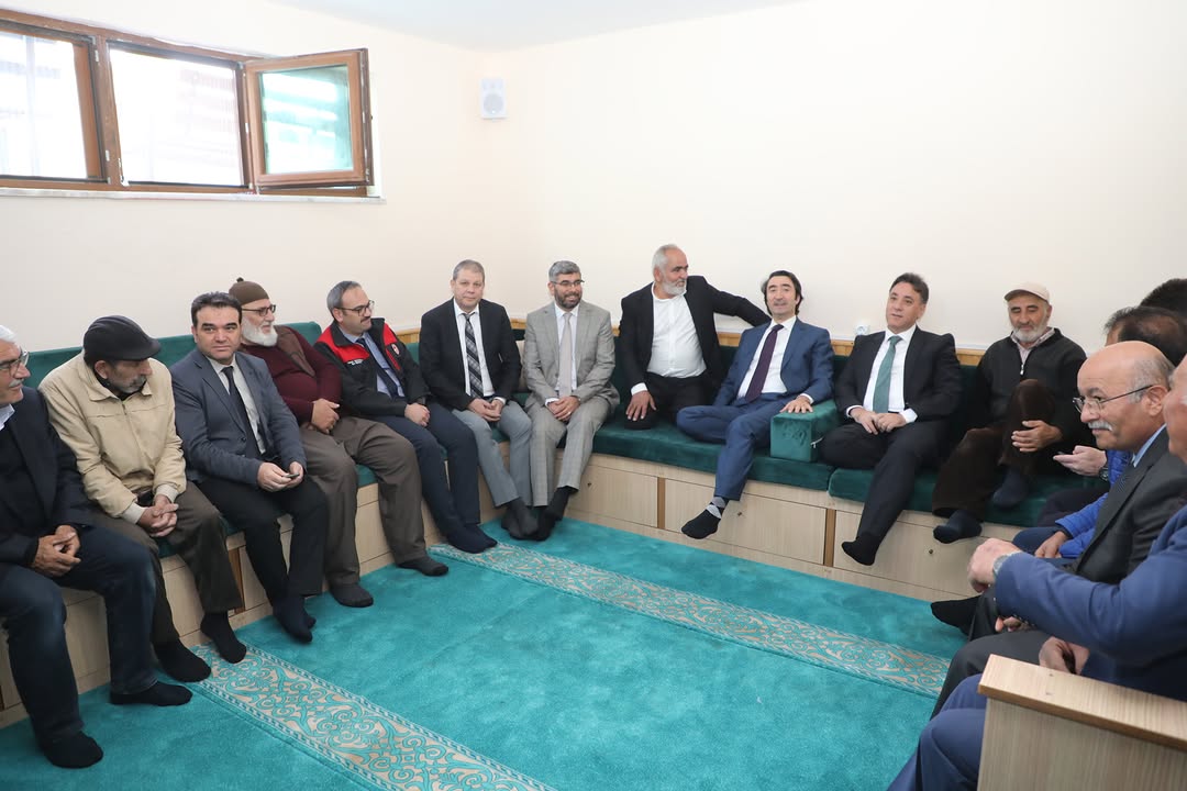 Develi Belediye Başkanı Adem Şengül, Yeşilyurt Mahallesi'nde Vatandaşlarla Buluştu