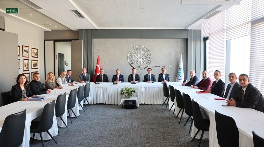 Kayseri'de Eğitim ve Ticaret İş Birliği Toplantısı Yapıldı