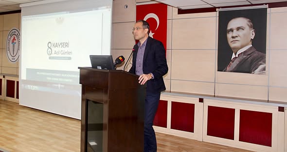 Kayseri'de Acil Tıp Eğitim Günleri Yoğun Katılımla Gerçekleşti