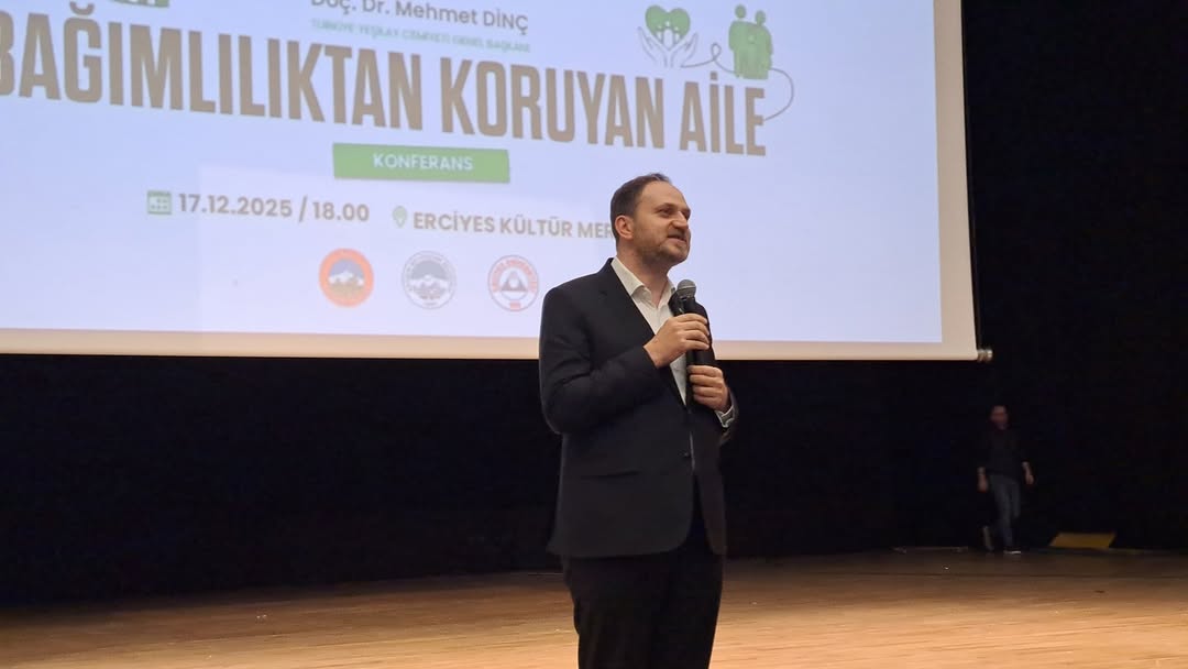 Kayseri'de Aileleri Bağımlılığa Karşı Bilinçlendirme Konferansı Düzenlendi