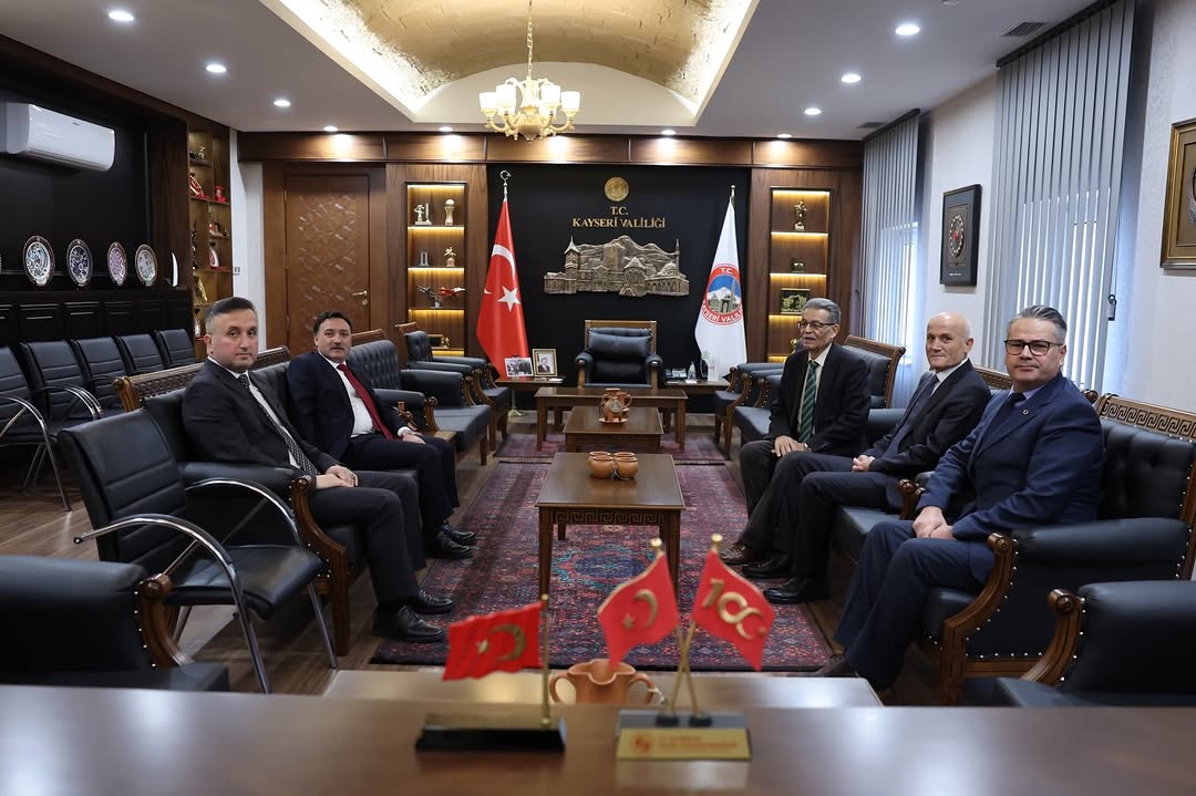 Kayseri'de Tarım ve Köyişleri Bakanı Sami Güçlü Valilik Ziyaretinde