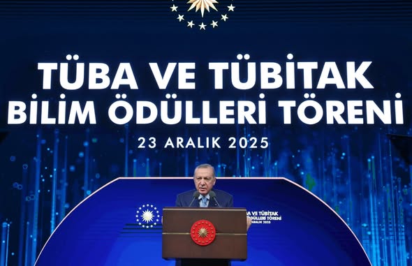 Kayserili Akademisyenler TÜBA ve TÜBİTAK 2025 Bilim Ödüllerinde Onurlandırıldı
