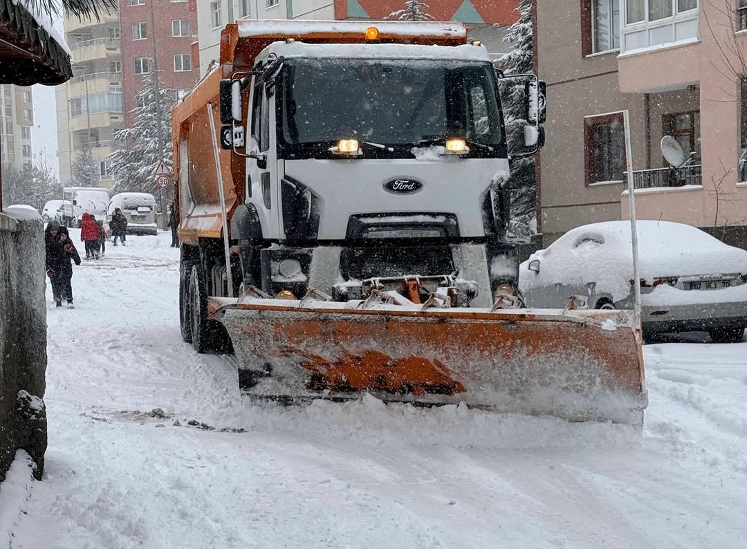 Talas Belediyesi Yapay Zekâ Destekli Sistemle Kış Hizmetlerini Sürdürüyor