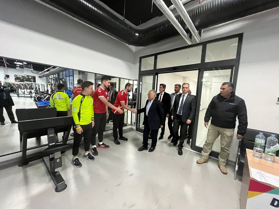 Kayseri'de Sosyal Yaşam Merkezleri, Sporla Buluşturmaya Devam Ediyor