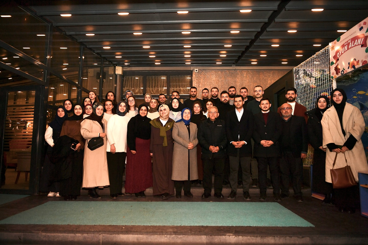 Kayseri'de Gençlerle Buluşma: Gelecek Hayalleri Masaya Yatırıldı