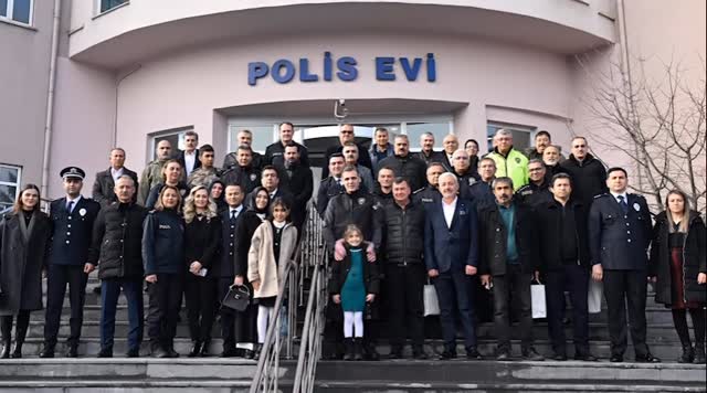 Kayseri'de Polis Personeline Terfi ve Emeklilik Töreni