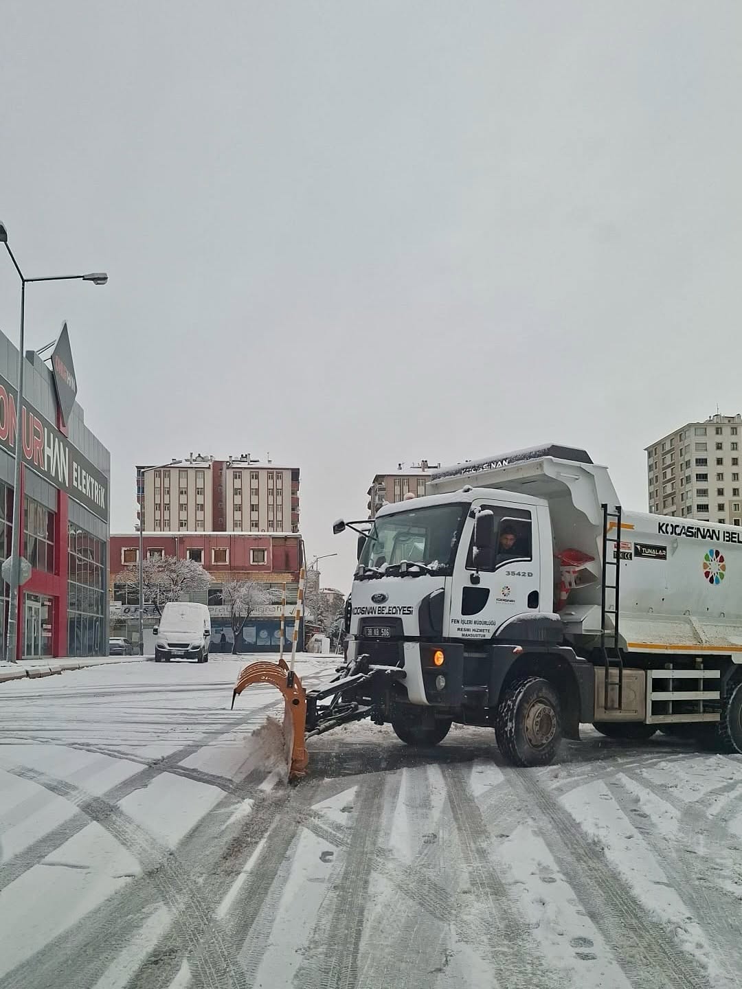 Kayseri'de Yoğun Kar Yağışına Karşı Kocasinan Belediyesi Teyakkuzda
