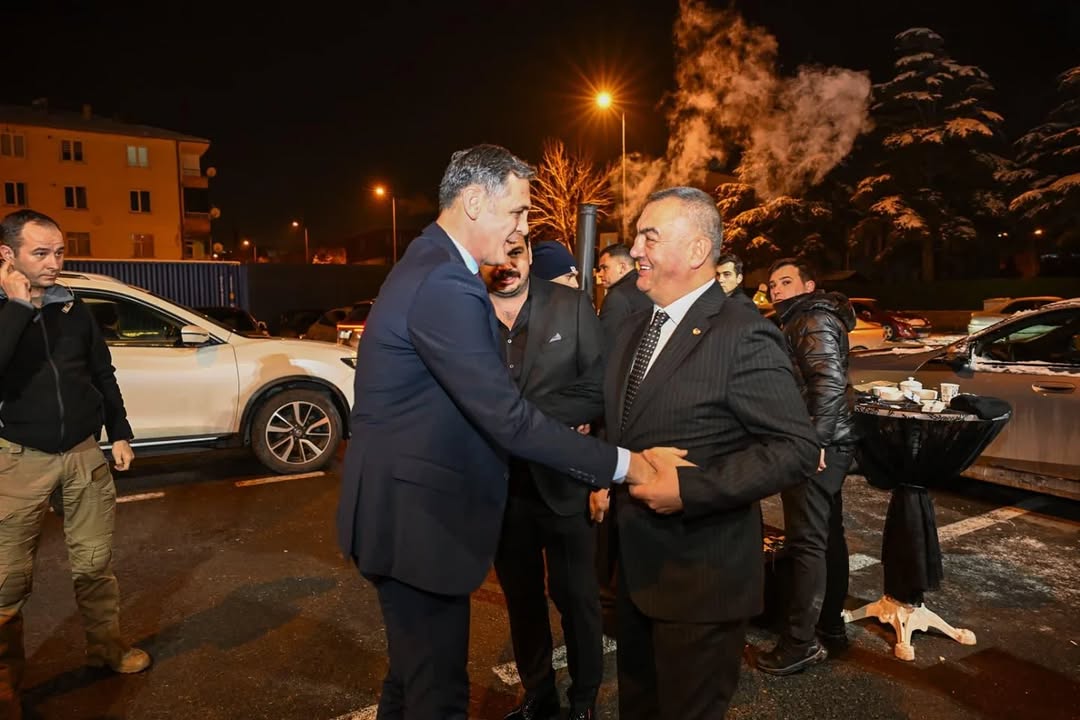 Kayseri'de İl Protokolünden Nikah Şahitliği: Dilara Kilit ve Erdoğan Büyüksimitçi Evlendi