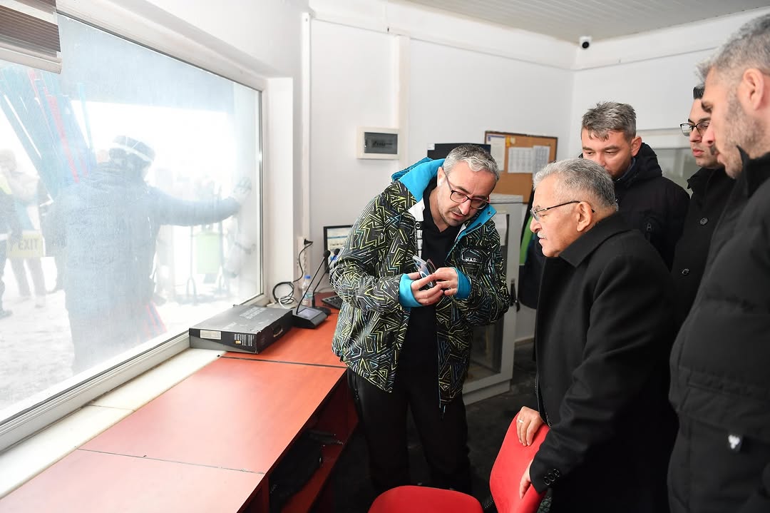 Kayseri'de Erciyes Dağı'nın Altyapısı ve Teleferik Sistemleri Güçlendiriliyor
