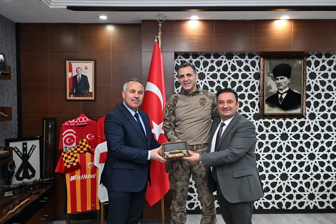 Radyo Türk Yönetimi Kayseri Emniyet Müdürü'nü Ziyaret Etti