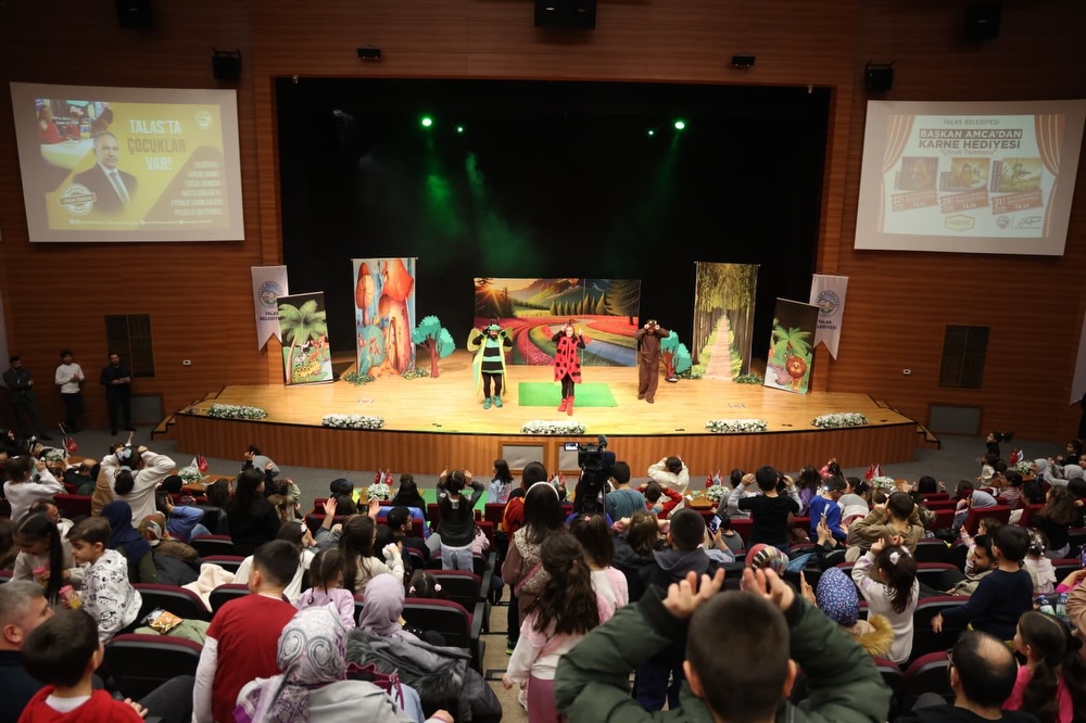 Talas Belediyesi'nden Çocuklara Ara Tatil Sürprizi: Ormanlar Kralı Ağustos Böceği Tiyatrosu