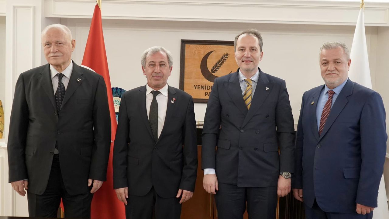 Günyüzü Belediye Başkanı Menderes Durgut, Yeniden Refah Partisi'ne katıldı ve partinin belediye başkan adayı oldu.