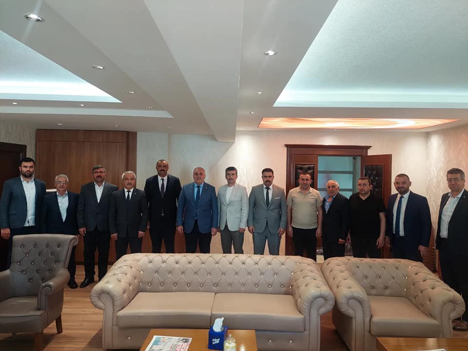 Sarıoğlan Belediye Başkanı ve MHP İlçe Başkanı, AK Parti İlçe Başkanı ile görüştü