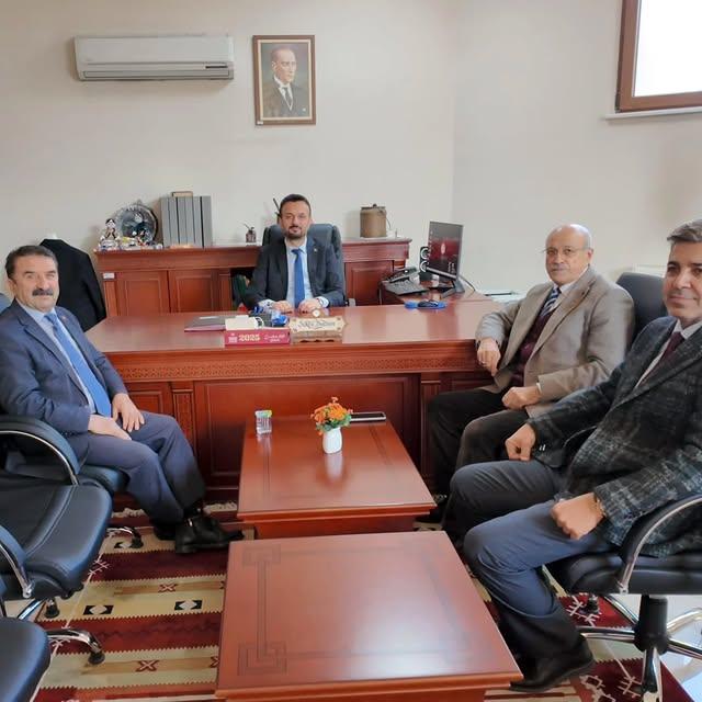 Kayseri Buluşmaları Platformu İl Müdürü Doç. Dr. Şükrü Dursun'u Ziyaret Etti