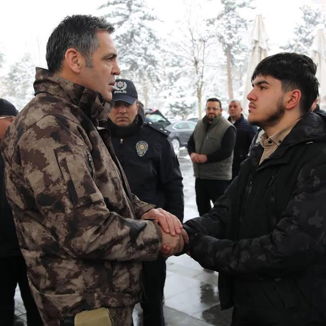 Kayseri'de Emekli Polis Memuru ve Bir Polisin Babası Toprağa Verildi