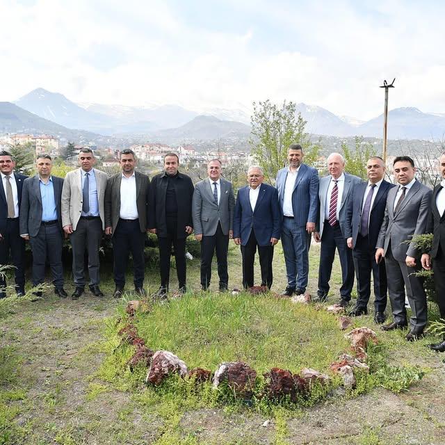 Kayseri Büyükşehir Belediyesi, Hacılar'da Gelecek Projeleri Hakkında Görüşmeler Yaptı