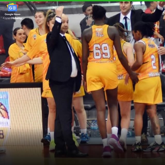 Kayserili Basketbol Antrenörü Emre Özsarı, A Milli Kadın Basketbol Takımı'nın Teknik Ekibinde Yer Alacak