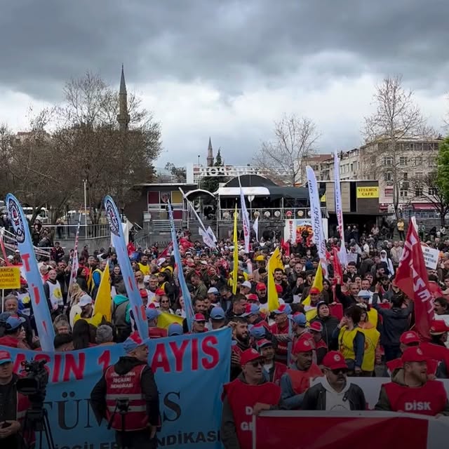 Kayseri'de 1 Mayıs Emek ve Dayanışma Günü Coşkusuyla Kutlandı