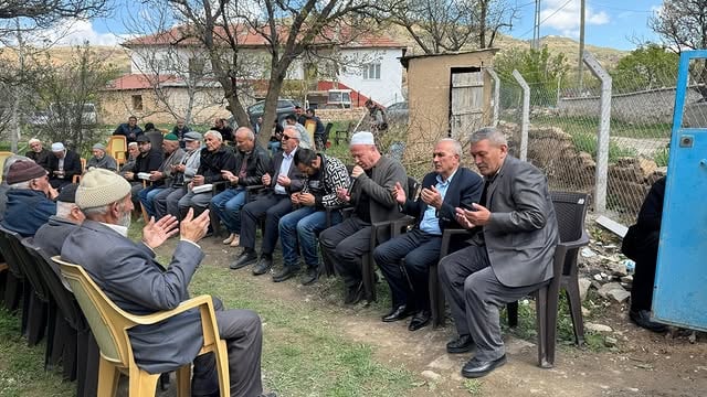 Bünyan'da İzzet Çam Vefat Etti, Belediye Taziye Ziyareti Yaptı