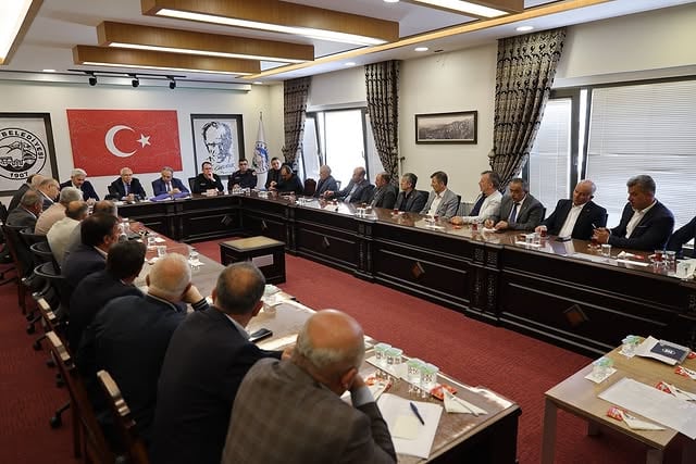 Talas Belediyesi ve Muhtarlar Ortak İstişare Toplantısı Düzenlendi