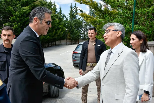 Kayseri Emniyet Müdürü, Doğa Koleji'ni Ziyaret Etti