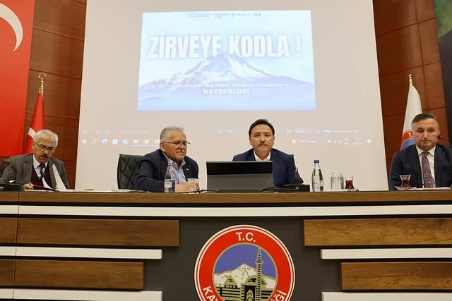 Kayseri'de 17. Uluslararası Millî Eğitim Bakanlığı Robot Yarışması Bilgilendirme Toplantısı Yapıldı