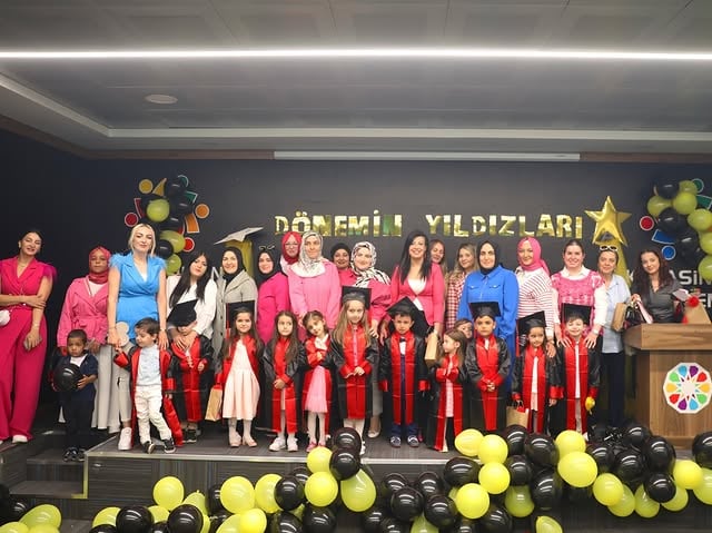 Kayseri Kocasinan'da Anneler Günü ve Karne Coşkusu