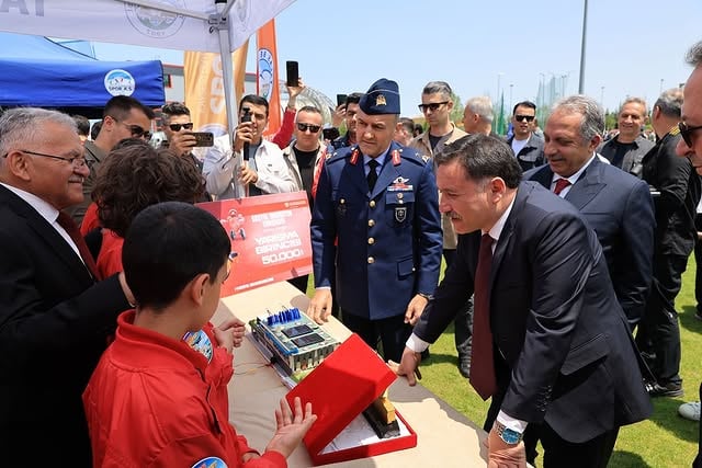 19 Mayıs Atatürk'ü Anma Gençlik ve Spor Bayramı'nda Talas'tan Gurur Veren Gösteri