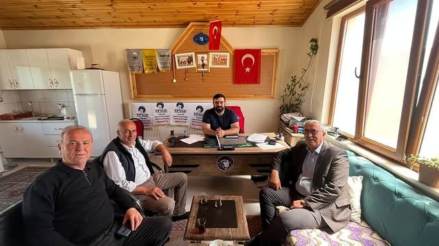 Bünyan Belediyesi Heyeti Akmescit Mahalle Muhtarını Ziyaret Etti