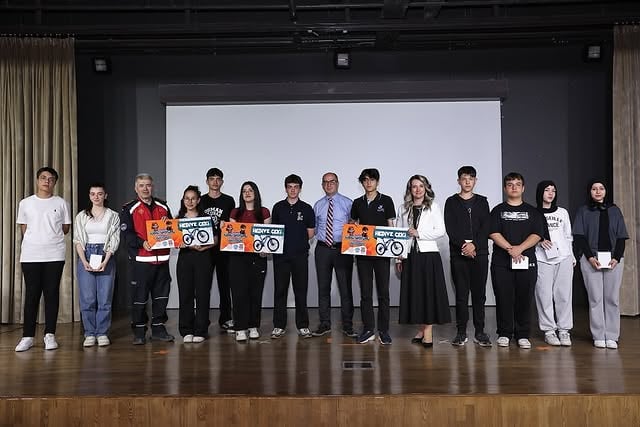 Kayseri'de Öğrenciler Afet Bilincini Artırmak İçin Kamu Spotu Projesinde Buluştu