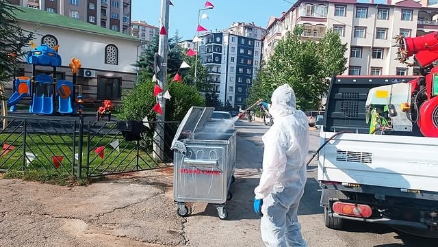 Talas Belediyesi Kurban Bayramı Sonrası Temizlik Çalışmalarına Devam Ediyor