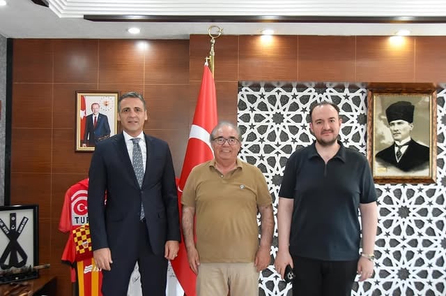 Kayseri Emniyet Müdürlüğünü Ziyaret Eden İş İnsanı ve Kişisel Gelişim Uzmanı