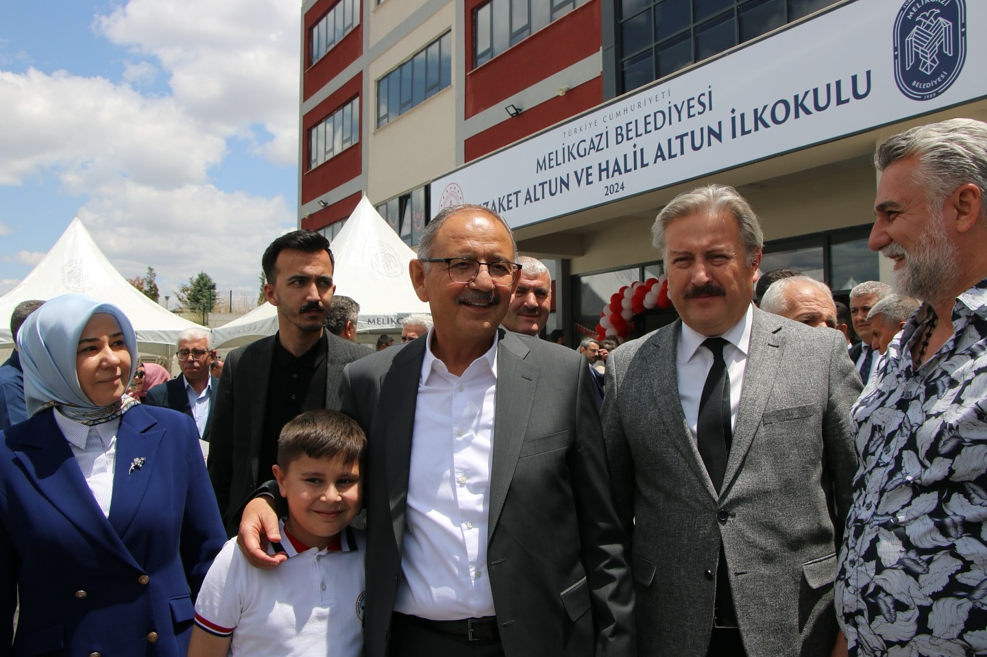 Kayseri'de İki Yeni Okul Hizmete Açıldı: Nezaket Altun ve Av. Mehmet Altun Okulları