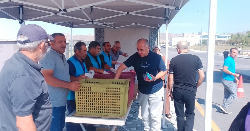 Develi Belediyesi YKS Sınavı'nda Öğrenci ve Velilere Destek