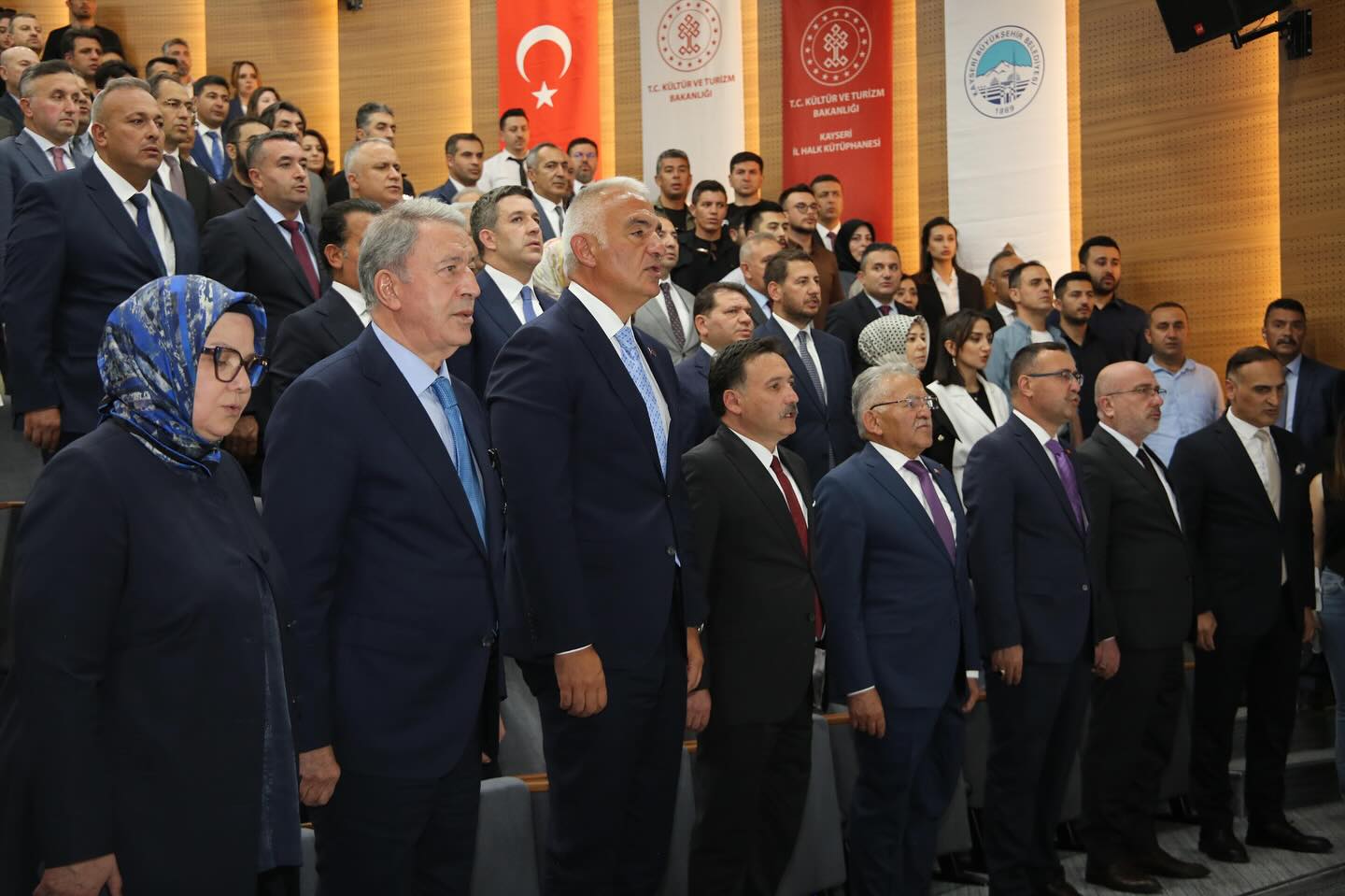 Kayseri'de Yeni Halk Kütüphanesi Açıldı: Öğrenciler ve Vatandaşlar İçin Yeni Bir Merkez
