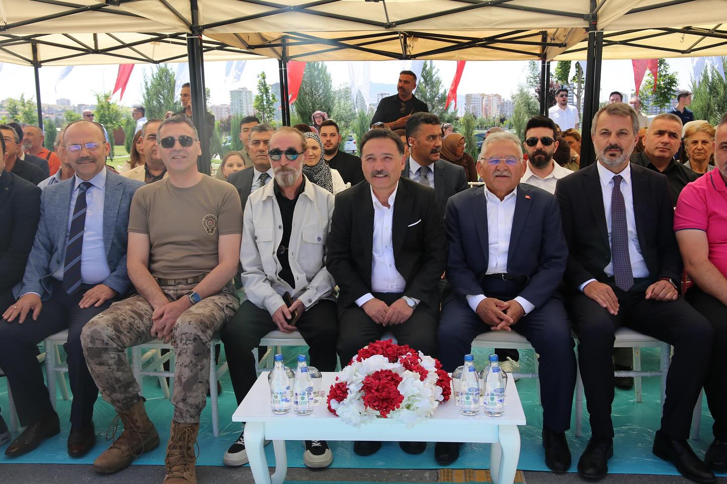 Kayseri'de Kadın ve Çocuk Temalı Yağlı Boya Resim Sergisi Düzenlendi
