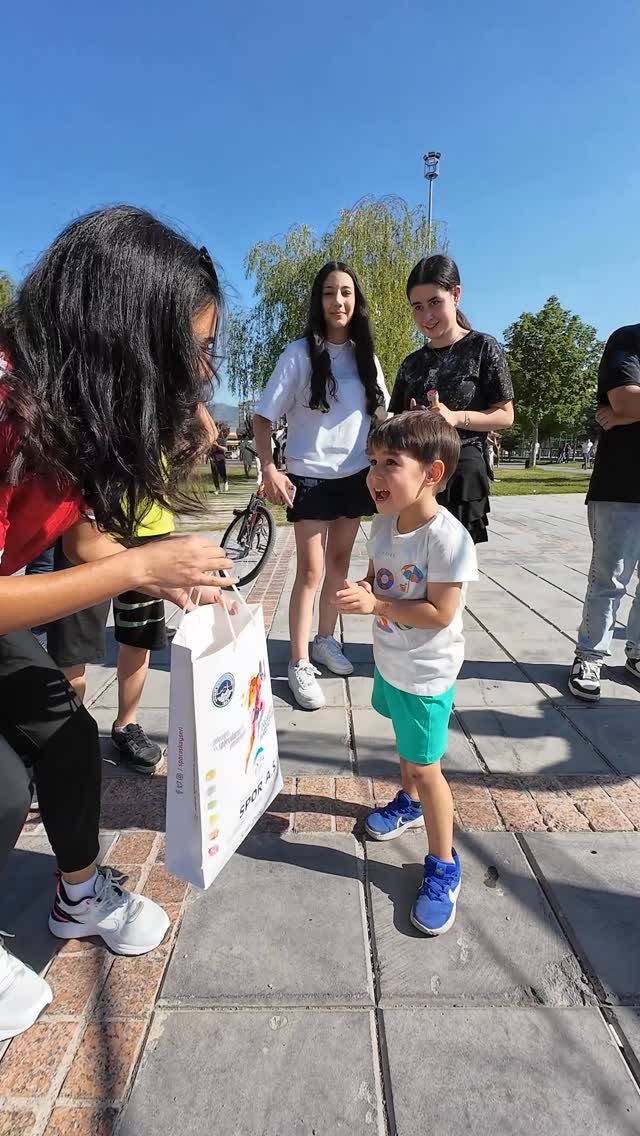 Kayseri Büyükşehir Belediyesi Tenis Etkinliğiyle Vatandaşların Enerjisine Katkı Sağladı