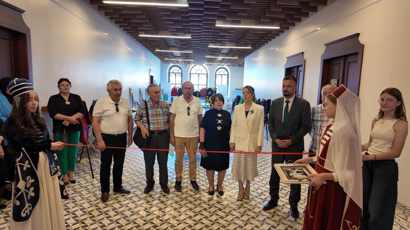 Kayseri'de Geleneksel Çerkes El Sanatları Sergisi Açıldı