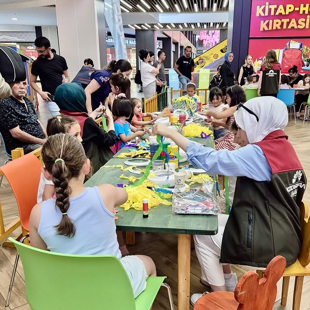 Kayseri Kocasinan Belediyesi Çocuk Kulübü'nden Minikler İçin Eğlenceli Atölyeler