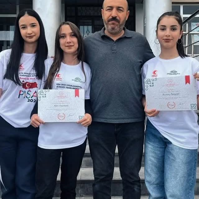 Kayseri'de Mehmet Akif İnan Anadolu Lisesi Öğrencileri PISA Deneyimi Paylaştı