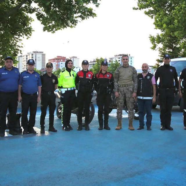 Kayseri'de Yaz Spor Okulları Açılışına Yoğun Katılım