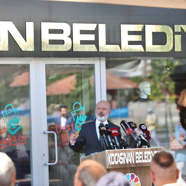 Kocasinan Belediyesi'nden Yeni Evlilere Dost Eli Desteği