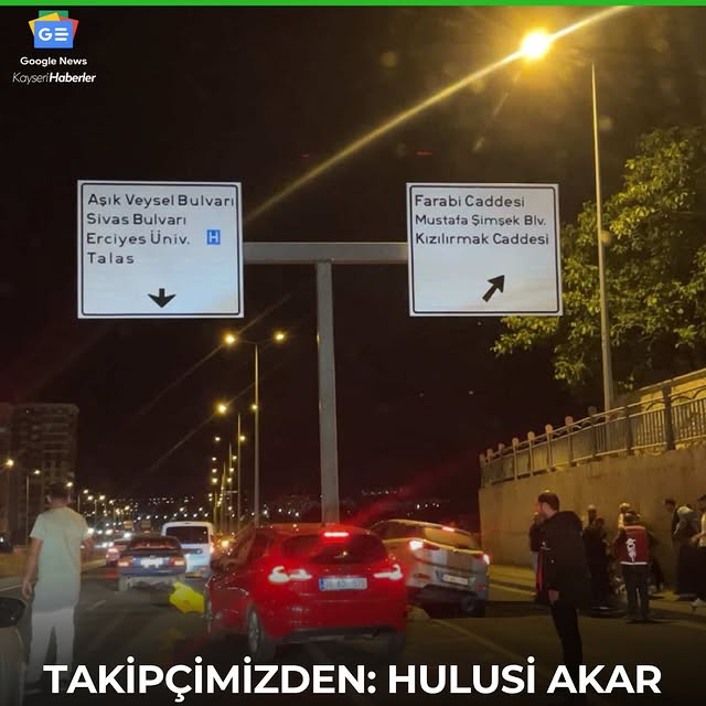 Kayseri'de Hulusi Akar Bulvarı'nda Otomobil Kazası: Yaralılar Var