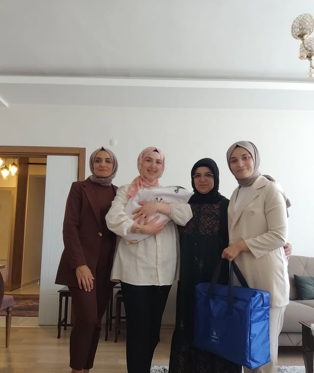 Bünyan Belediyesi Yeni Doğan Bebeklere Destek Veriyor