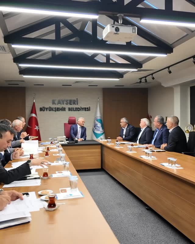 Kayseri Büyükşehir Belediyesi İlçe Belediyeleriyle İstişare Toplantısı Gerçekleştirildi