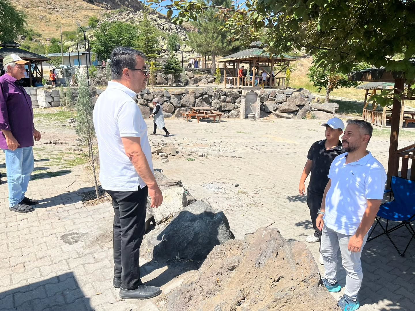 Bünyan Belediyesi Karakaya Mahallesinde Hemşehrilerle Buluştu