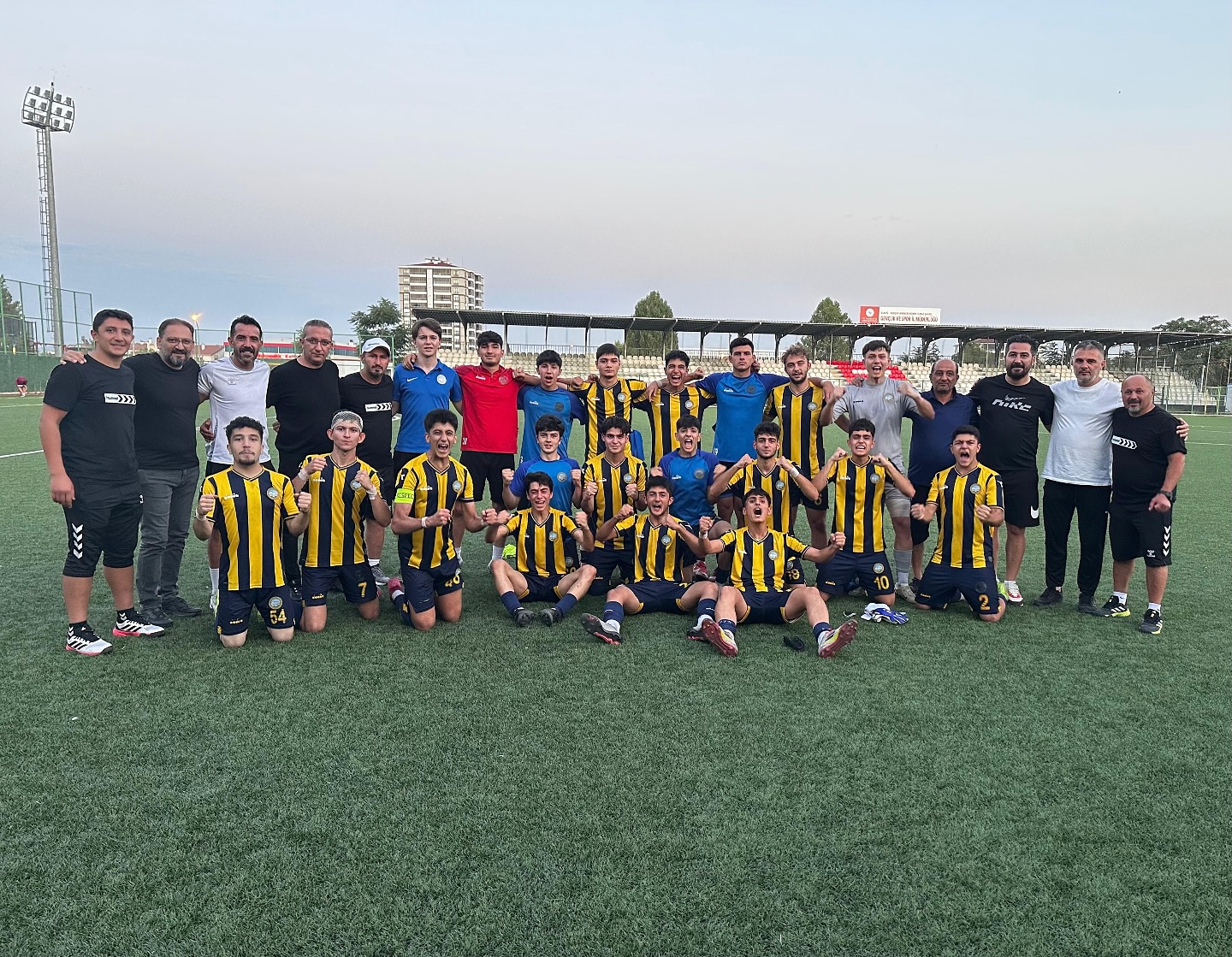 Talas Belediyesi U17 Takımı Türkiye Şampiyonluğu Yolunda